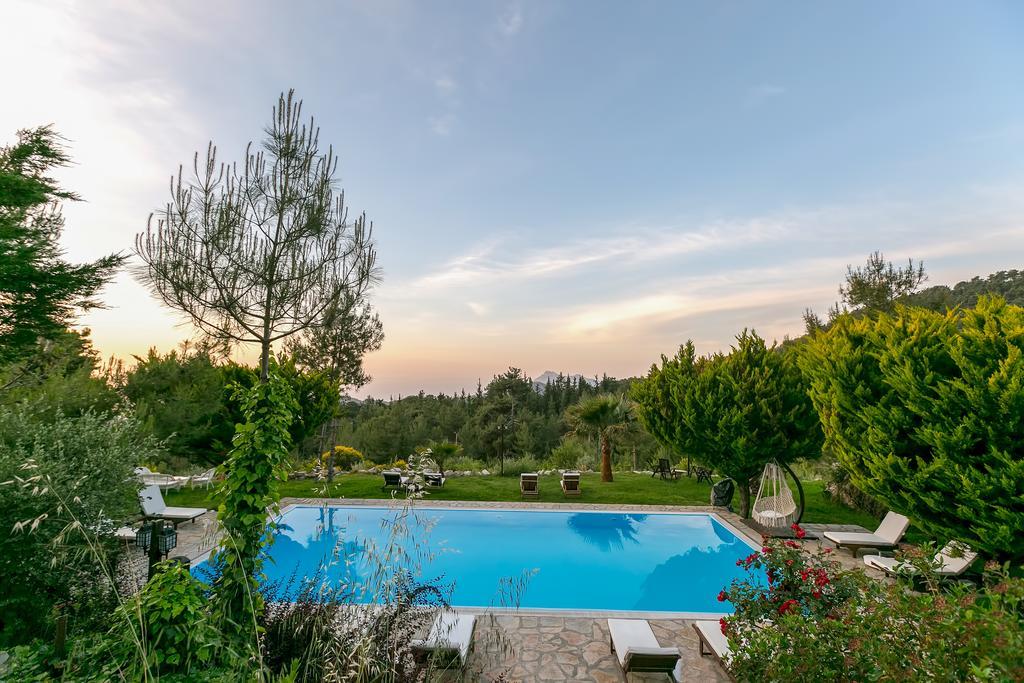 Olympos Mountain Lodge ベイジック エクステリア 写真